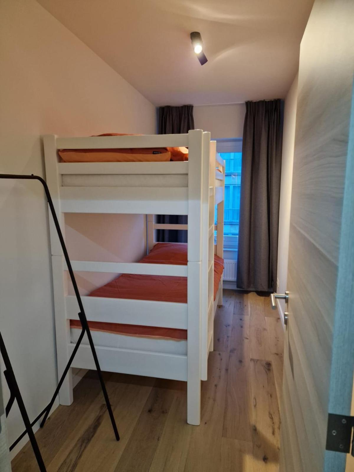 Luxury Renovated 3 Rooms Apartment Ostend Exterior photo