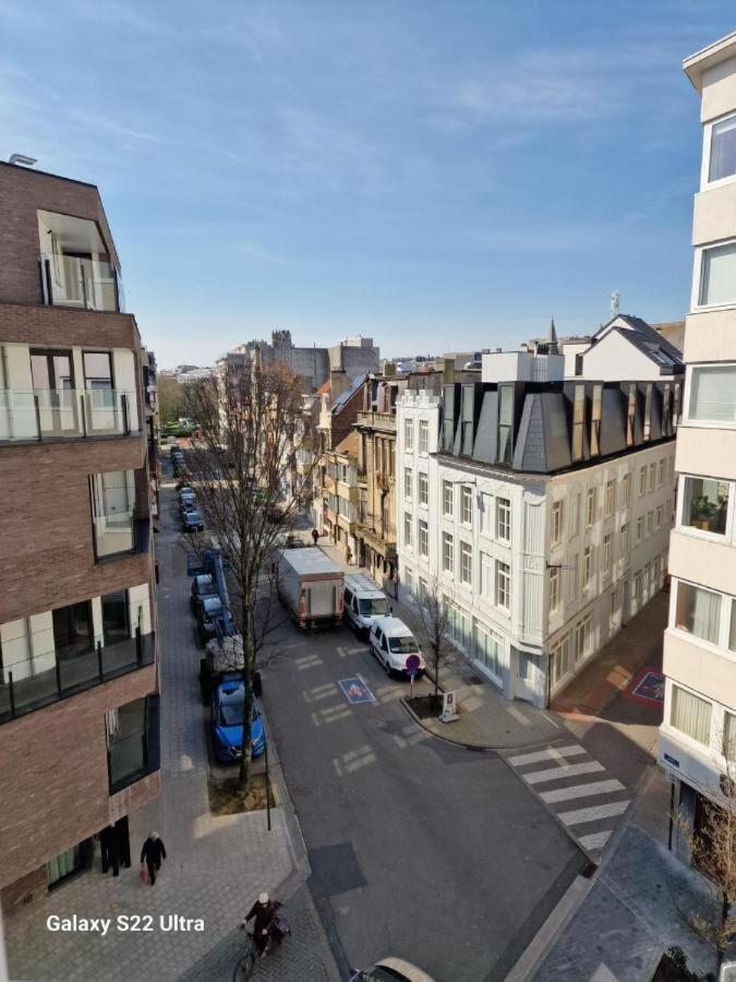 Luxury Renovated 3 Rooms Apartment Ostend Exterior photo