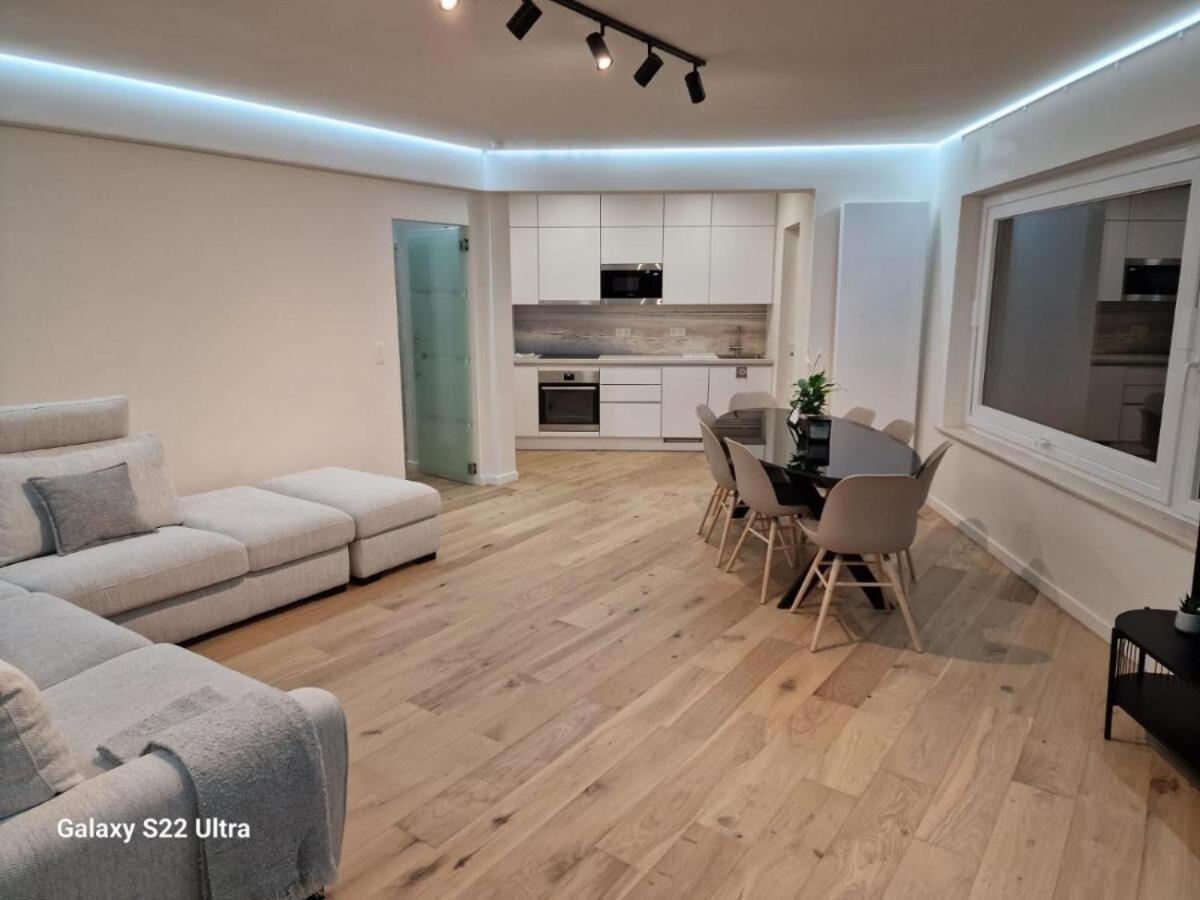 Luxury Renovated 3 Rooms Apartment Ostend Exterior photo